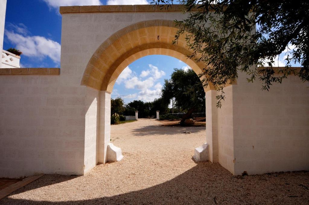 Masseria De Michele Montalbano  Exteriör bild
